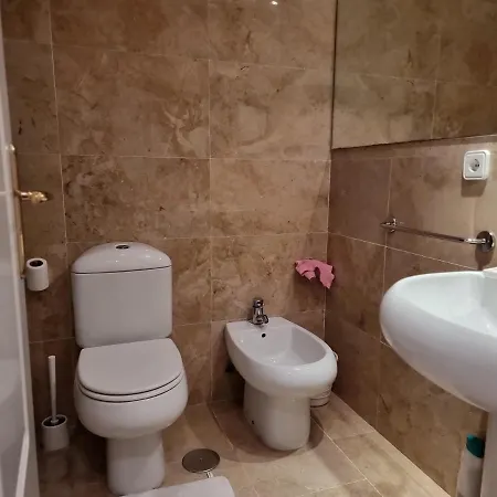 Marina De La Duquesa Beachfront Apartment *
